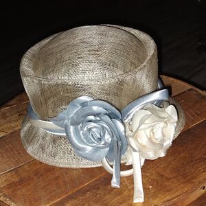 Vintage Ivory wedding party hat with blue and ivory flowers Canadian made
